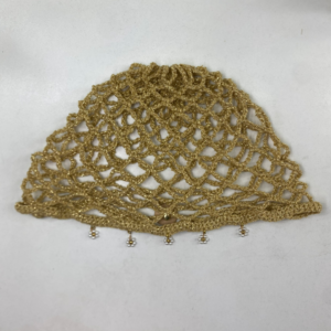 Mesh Hat Diamante Dorado con Aplicaciones de Florcitas