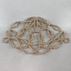 Mesh Hat Pedrería modelo Amparo color Crema Tornasol